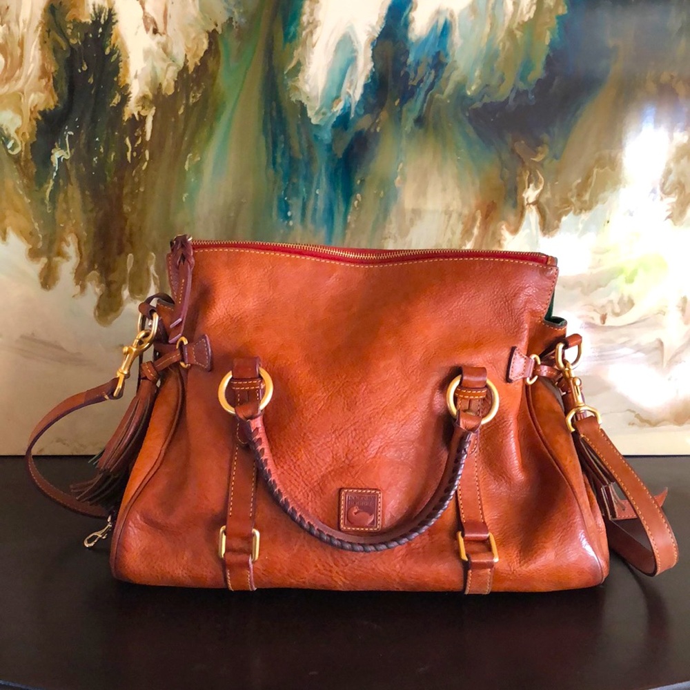 EUC Dooney & Bourke Florentine Satchel